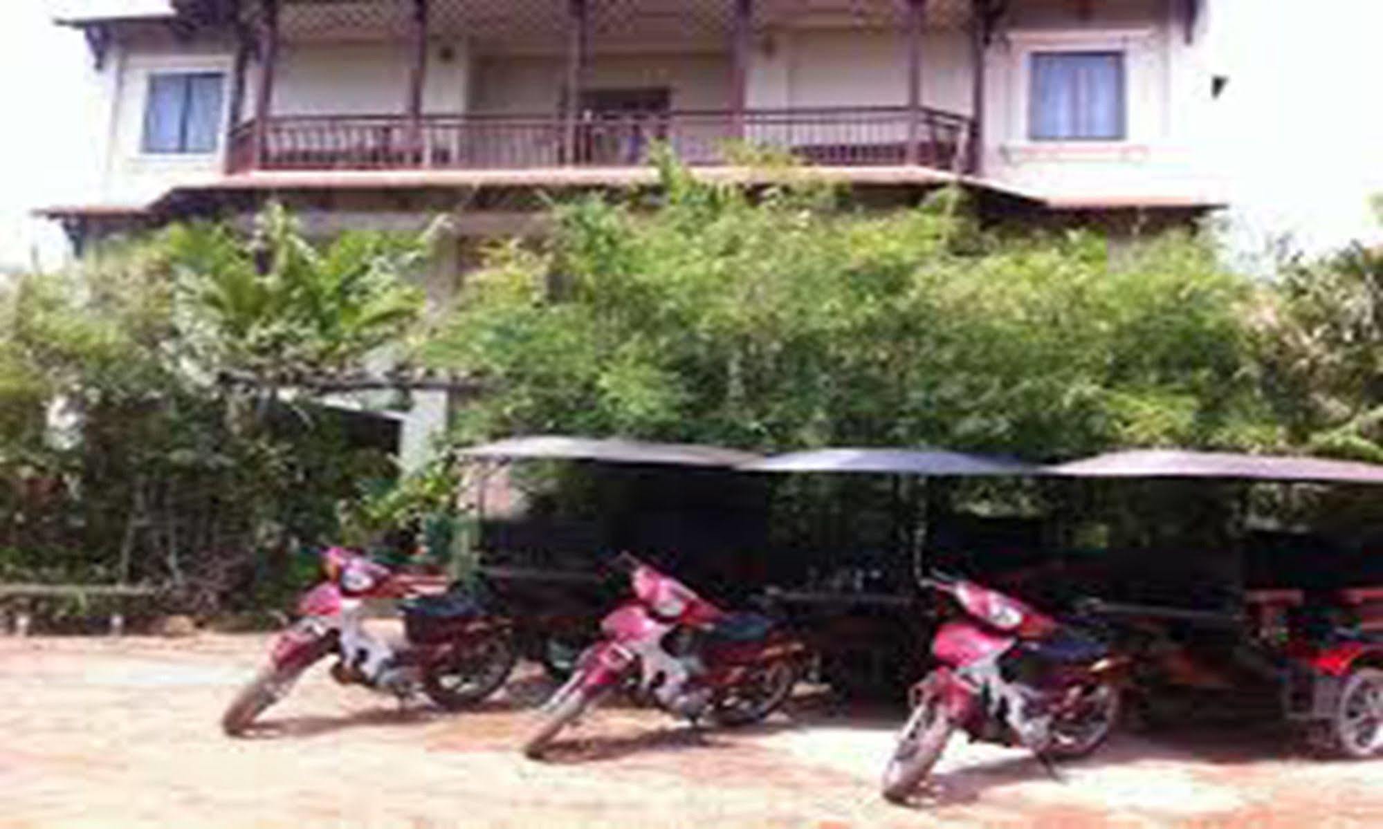 Forest King Hotel II 暹粒 外观 照片